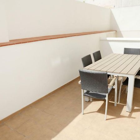 Quiet, Modern Apartment อาลิกันเต ภายนอก รูปภาพ