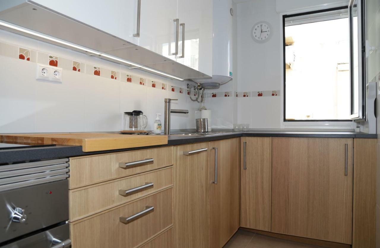 Quiet, Modern Apartment อาลิกันเต ภายนอก รูปภาพ
